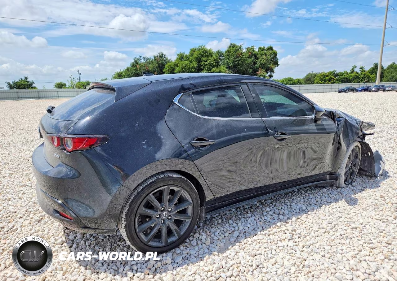 2020 Mazda 3 Premium VIN:JM1BPANM9L1158406 - 3