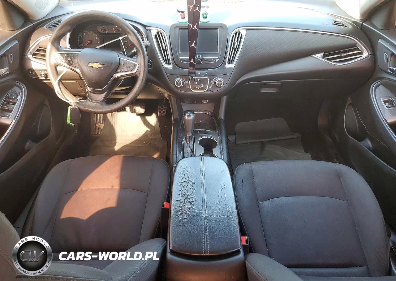 2018 Chevrolet Malibu Lt VIN:1G1ZD5ST2JF150165 - 8