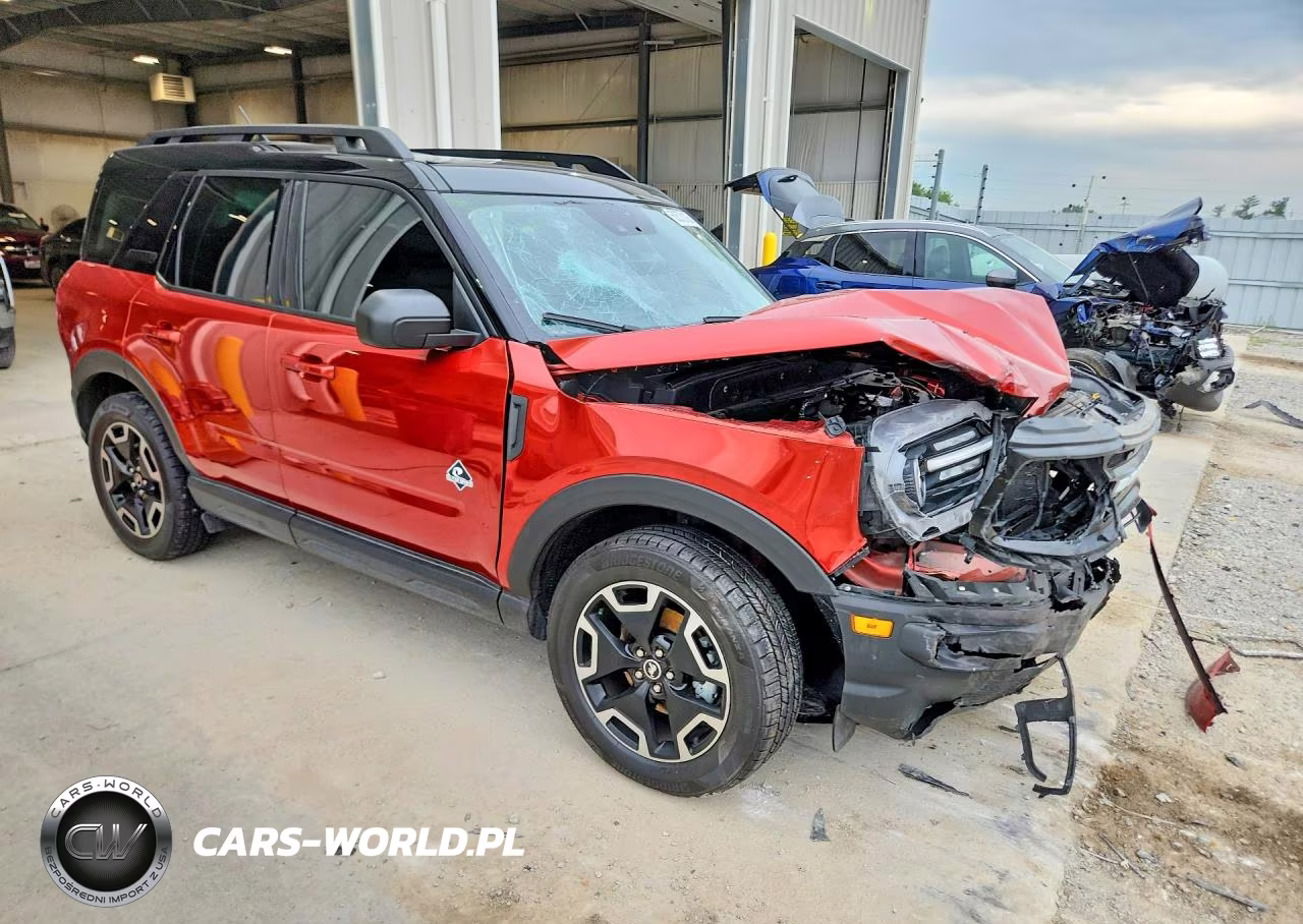 2022 Ford Bronco Sport Outer Banks VIN:3FMCR9C68NRD47103 - 4