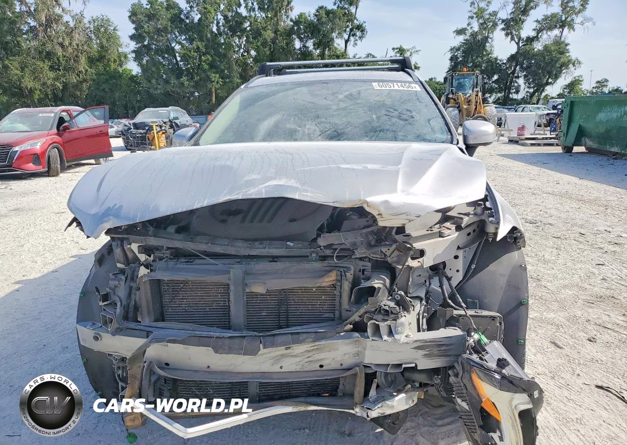 2022 Volvo Xc60 B5 Momentum VIN:YV4L12RK0N1971749 - 5
