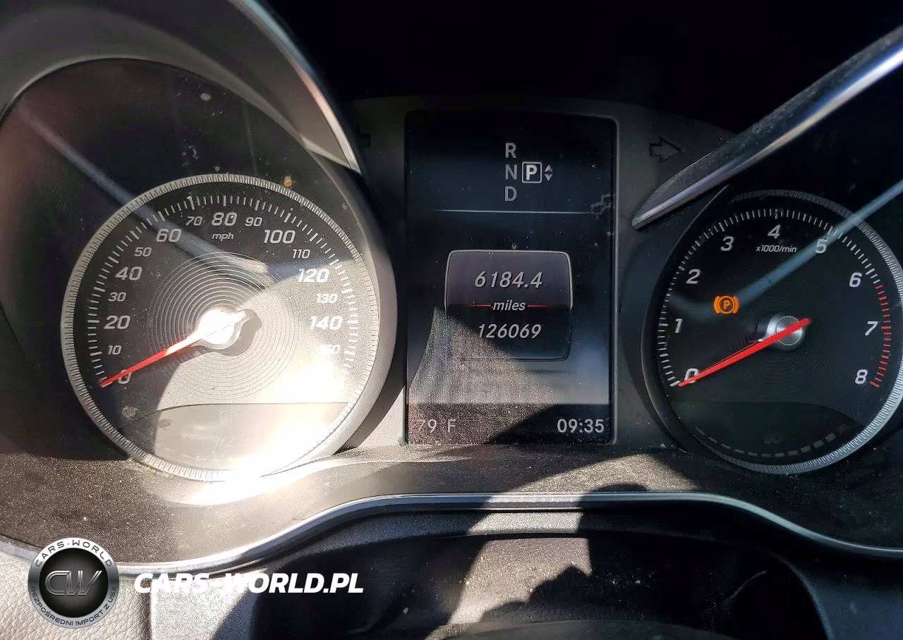 2015 Mercedes-Benz C 300 VIN:55SWF4JB4FU050568 - 9
