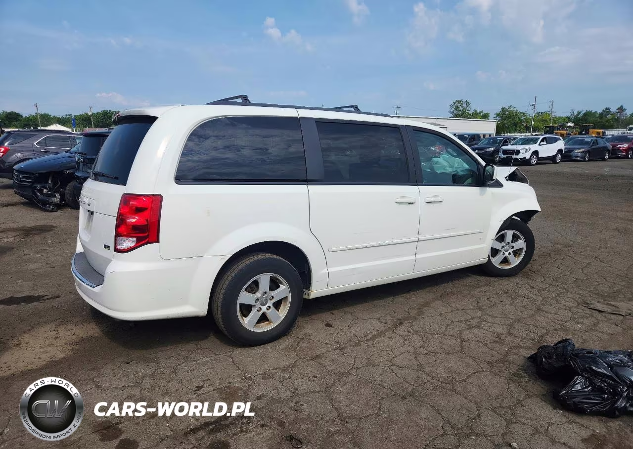 2013 Dodge Grand Caravan Sxt VIN:2C4RDGCG9DR551715 - 3