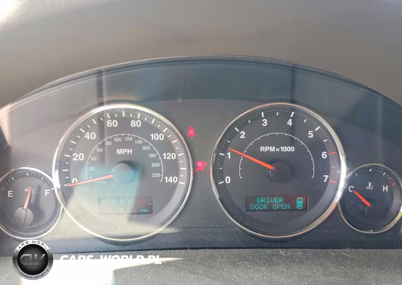 2007 Jeep Grand Cherokee Laredo VIN:1J8GR48K87C579516 - 9