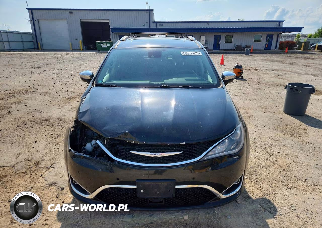 2017 Chrysler Pacifica Limited VIN:2C4RC1GG1HR748071 - 5
