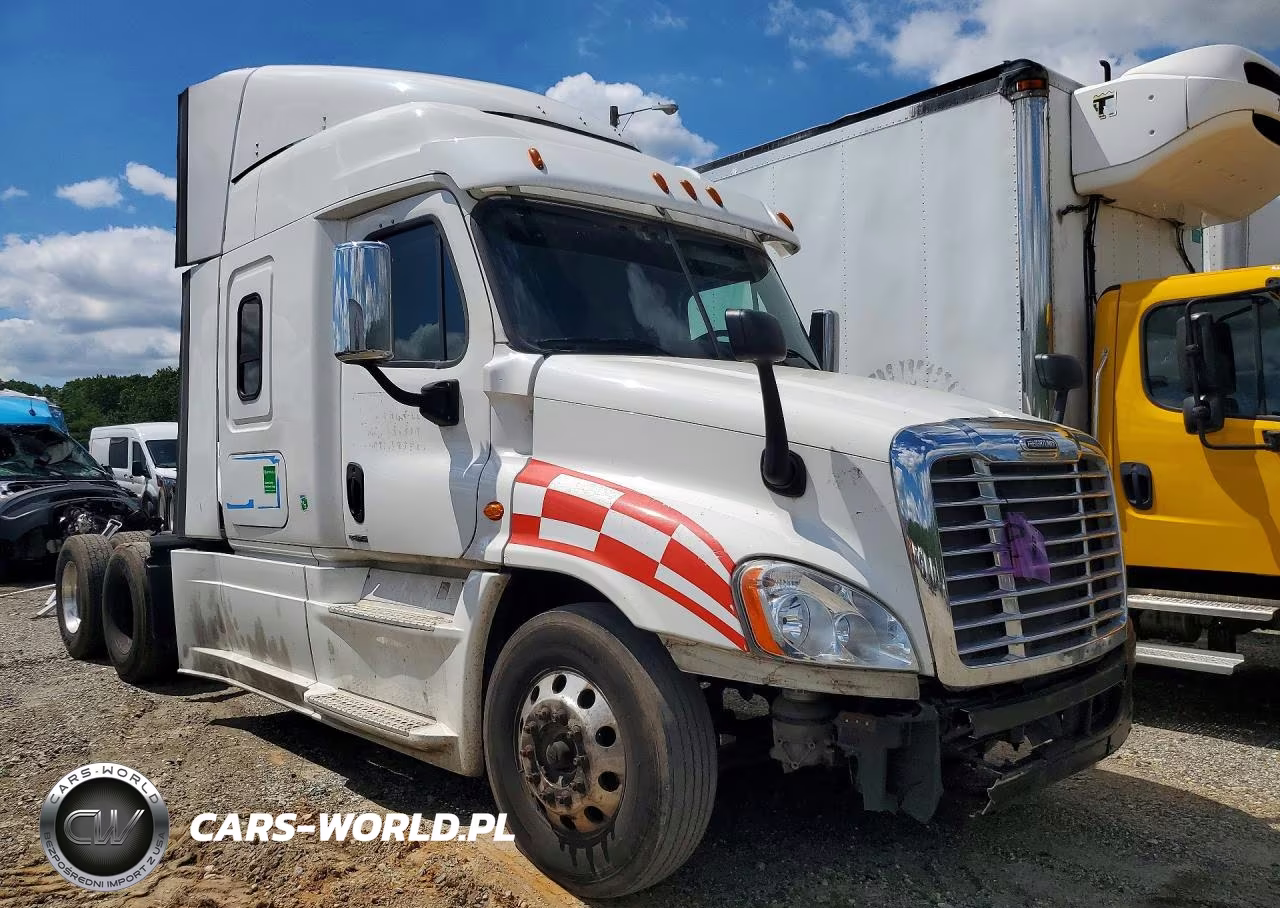 2017 Freightliner Cascadia 125 Semi Truck VIN:1FUJGLDR0HLJB5318 - 4