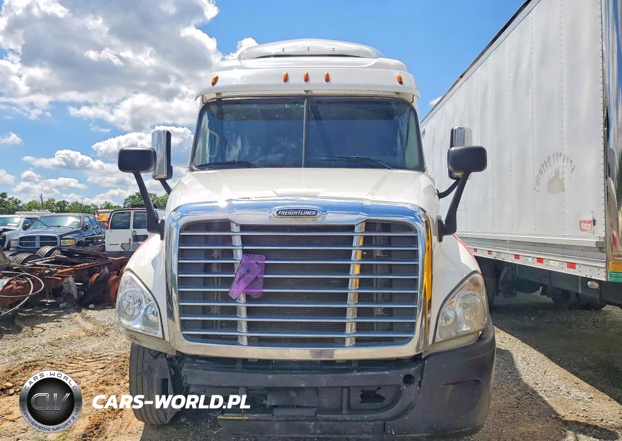 2017 Freightliner Cascadia 125 Semi Truck VIN:1FUJGLDR0HLJB5318 - 5