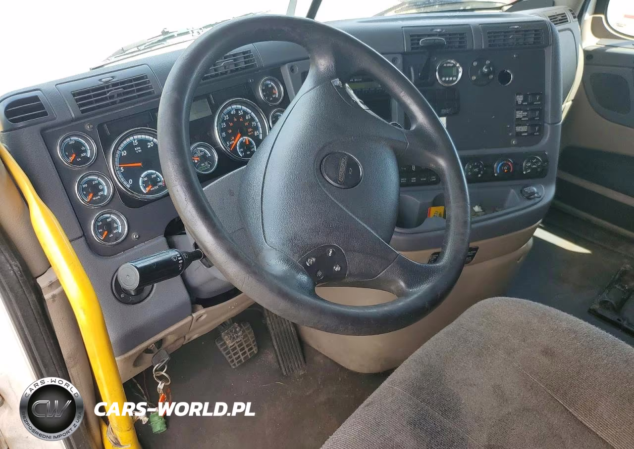 2017 Freightliner Cascadia 125 Semi Truck VIN:1FUJGLDR0HLJB5318 - 8
