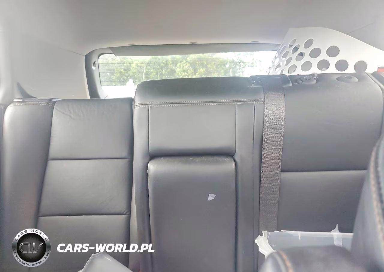 2020 Chevrolet Trax Premier VIN:3GNCJRSBXLL196699 - 10