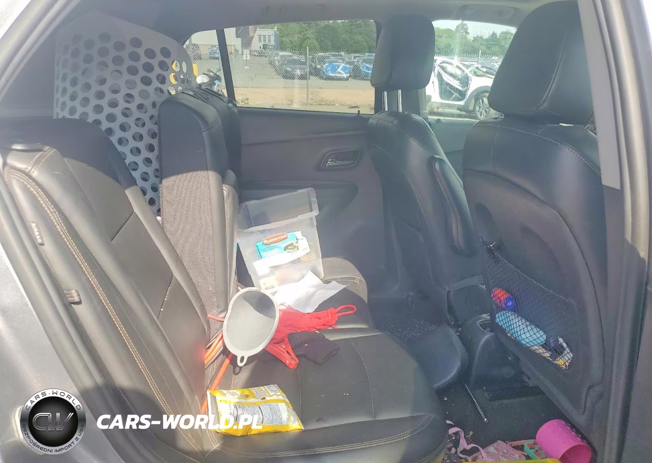 2020 Chevrolet Trax Premier VIN:3GNCJRSBXLL196699 - 11