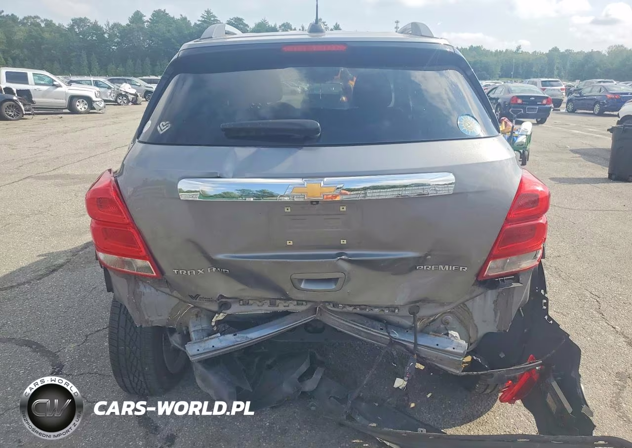 2020 Chevrolet Trax Premier VIN:3GNCJRSBXLL196699 - 6