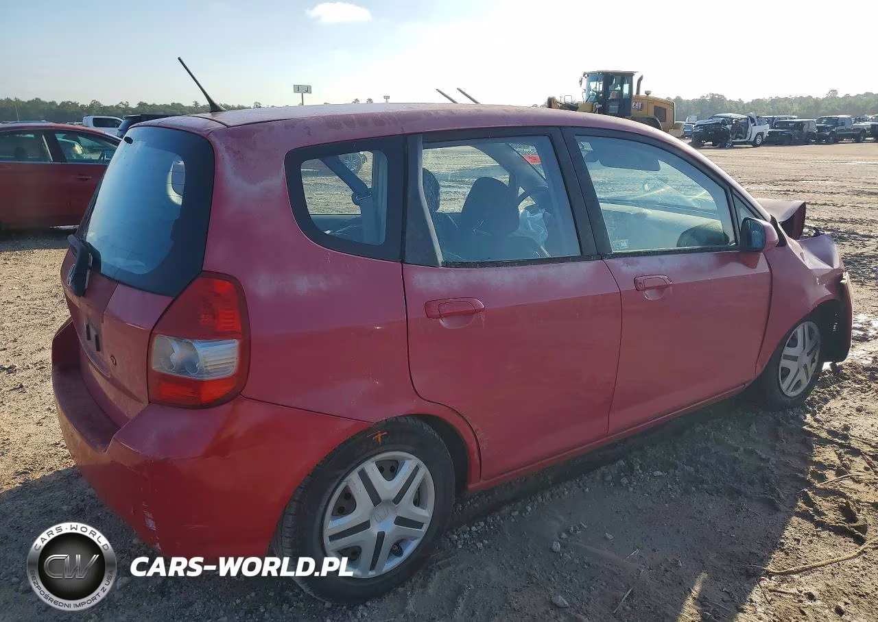 2008 Honda Fit VIN:JHMGD38418S070651 - 3