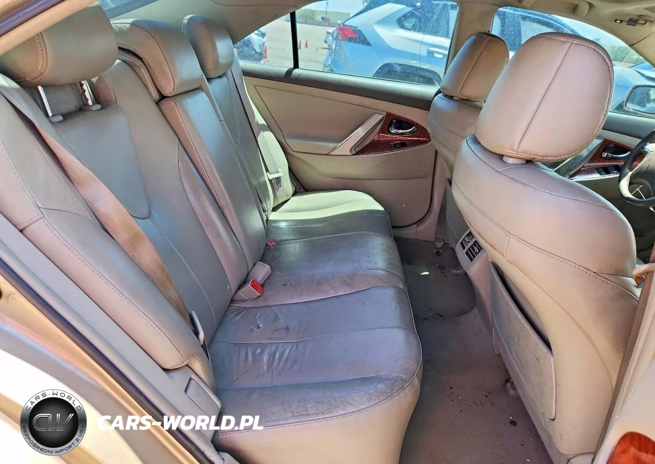 2011 Toyota Camry Xle VIN:4T1BF3EK2BU633027 - 10