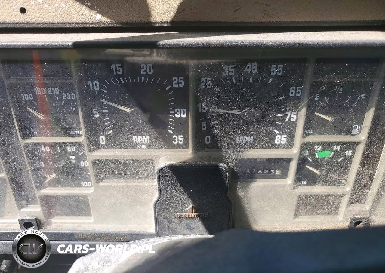 1995 International 4000 4700 - Utility - Service Truck VIN:1HTSCACL2SH633392 - 9