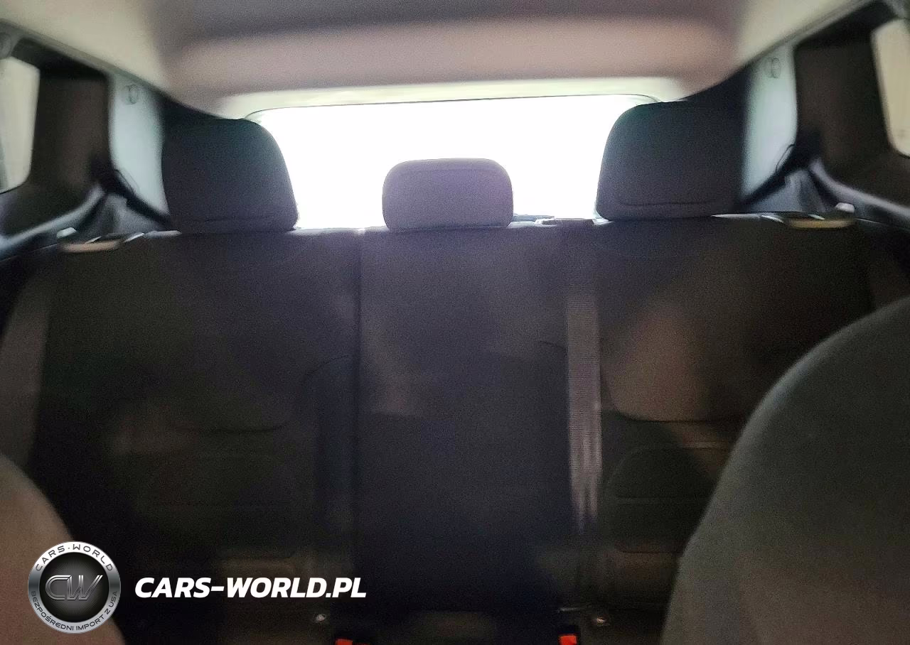 2018 Jeep Renegade Latitude VIN:ZACCJABB3JPJ19961 - 10
