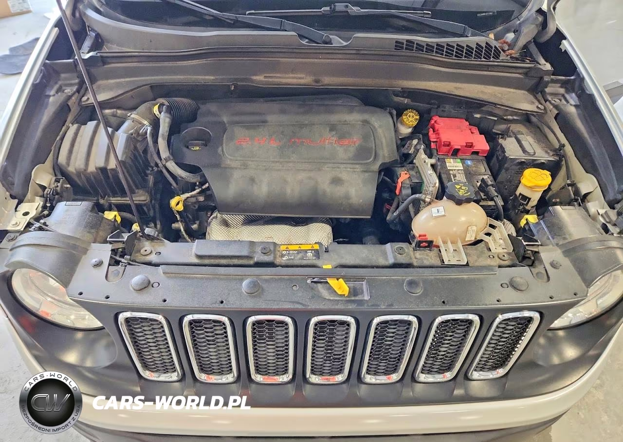 2018 Jeep Renegade Latitude VIN:ZACCJABB3JPJ19961 - 12