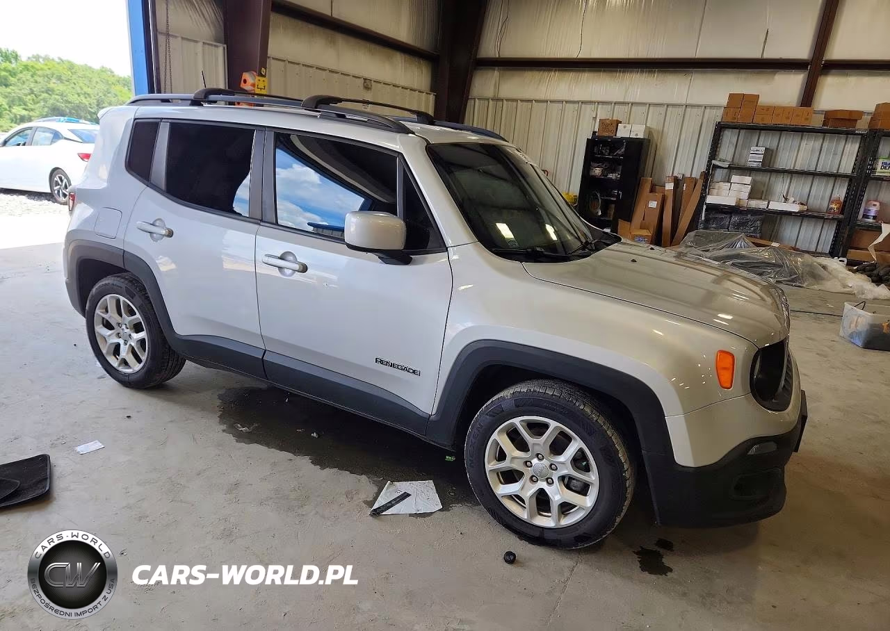 2018 Jeep Renegade Latitude VIN:ZACCJABB3JPJ19961 - 4