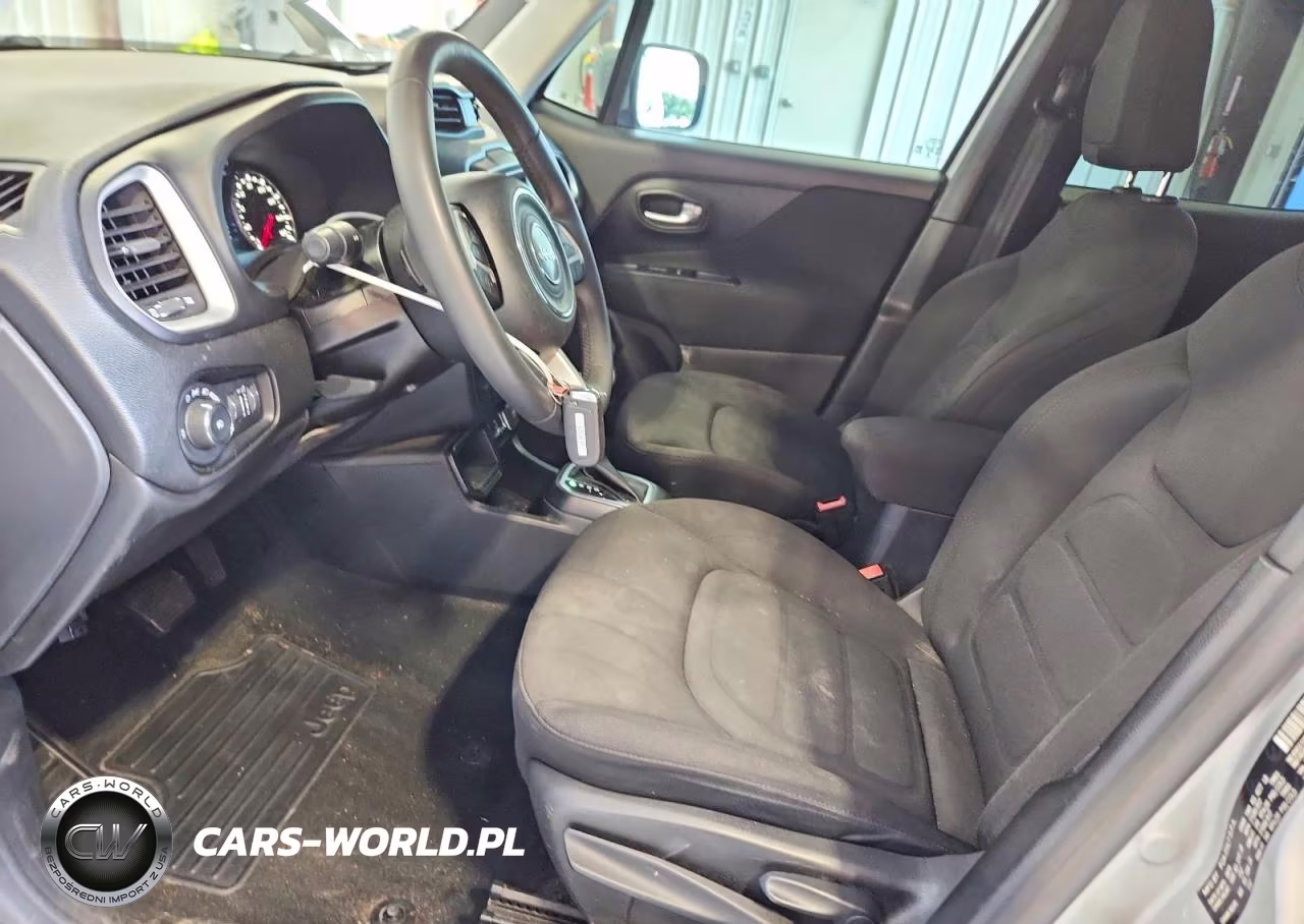 2018 Jeep Renegade Latitude VIN:ZACCJABB3JPJ19961 - 7
