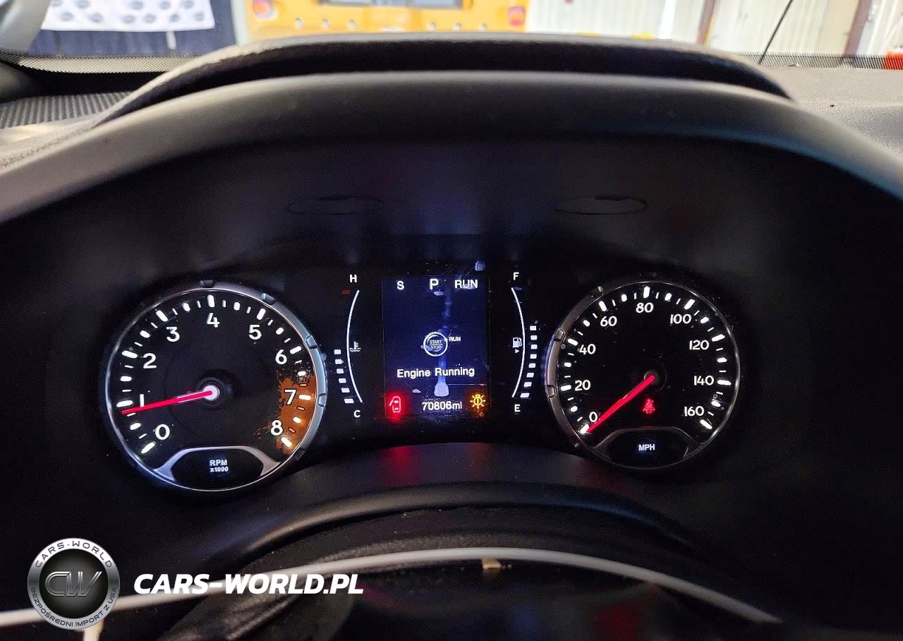 2018 Jeep Renegade Latitude VIN:ZACCJABB3JPJ19961 - 9