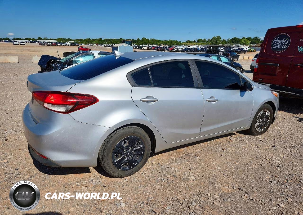 2018 Kia Forte Lx VIN:3KPFK4A78JE271792 - 3
