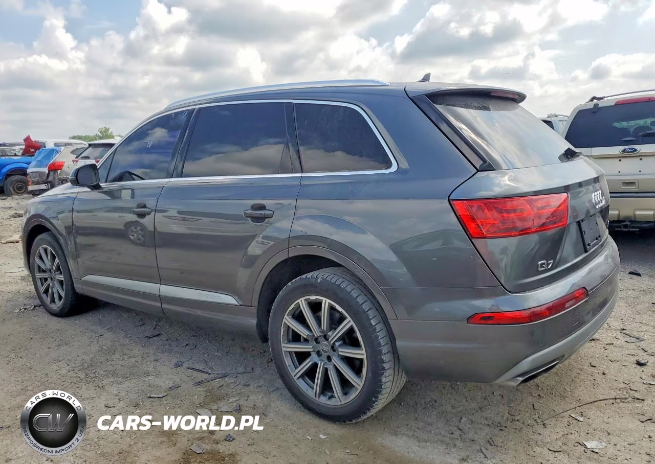 2018 Audi Q7 Premium Plus VIN:WA1LAAF77JD041055 - 2