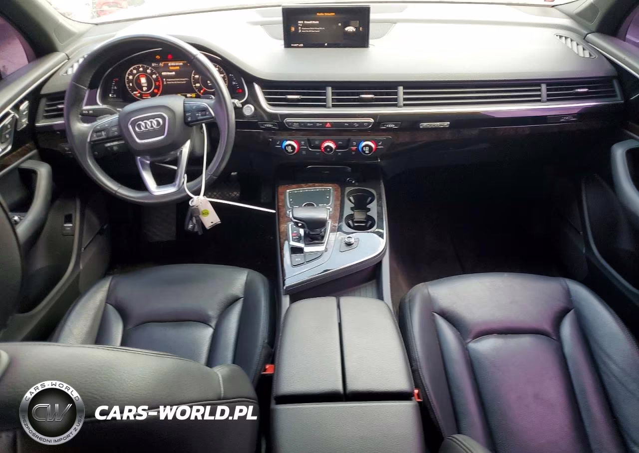 2018 Audi Q7 Premium Plus VIN:WA1LAAF77JD041055 - 8