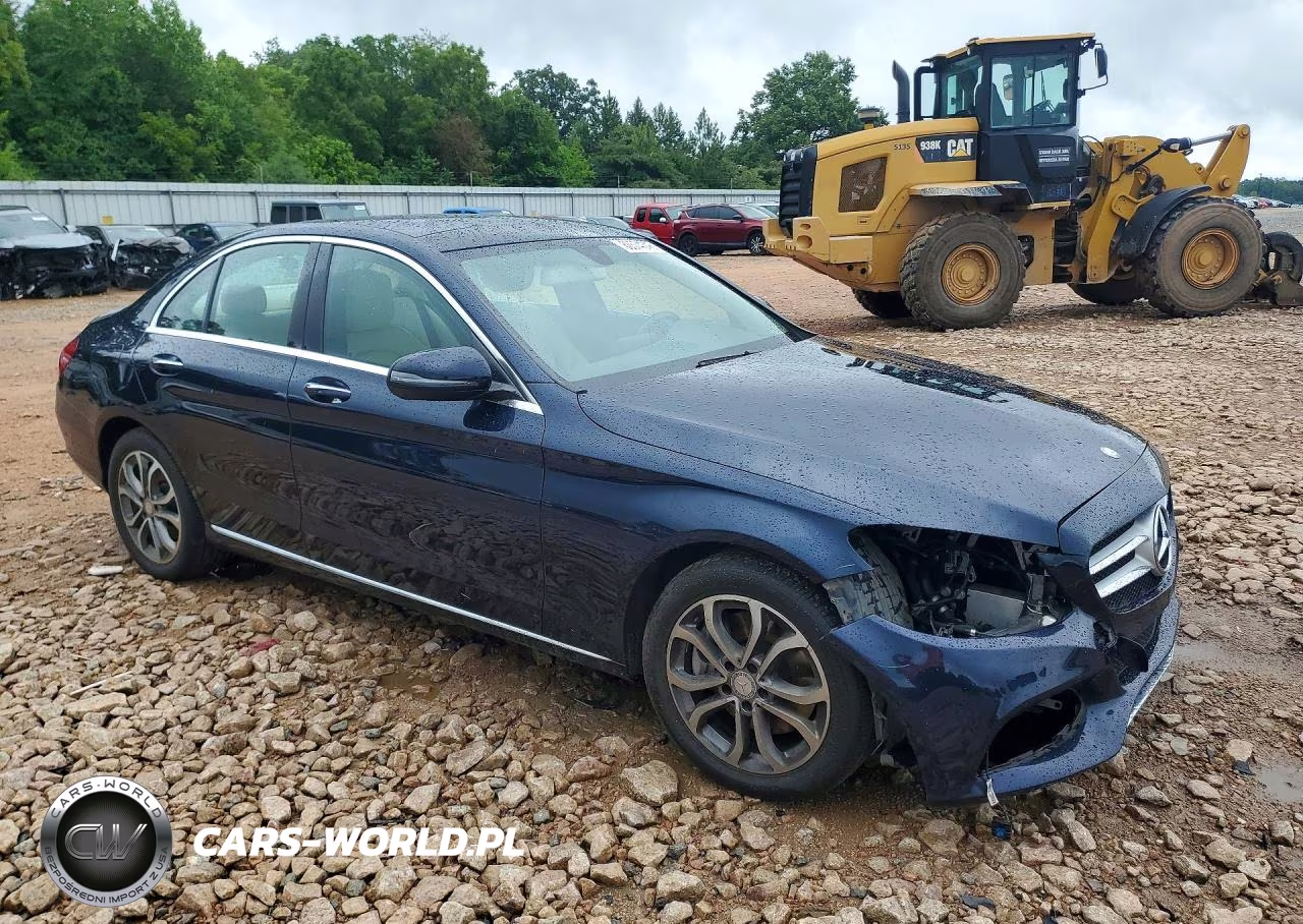 2016 Mercedes-Benz C 300 4Matic VIN:55SWF4KB8GU165044 - 4