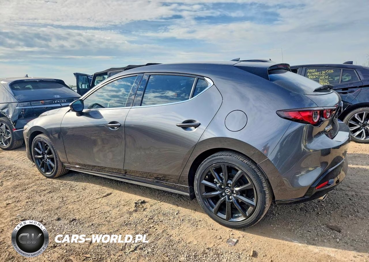 2022 Mazda 3 Premium VIN:JM1BPAML2N1513430 - 2