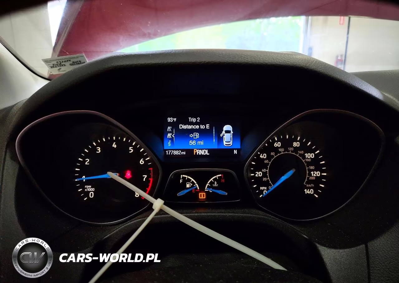 2016 Ford Focus VIN:1FADP3F28GL237034 - 9