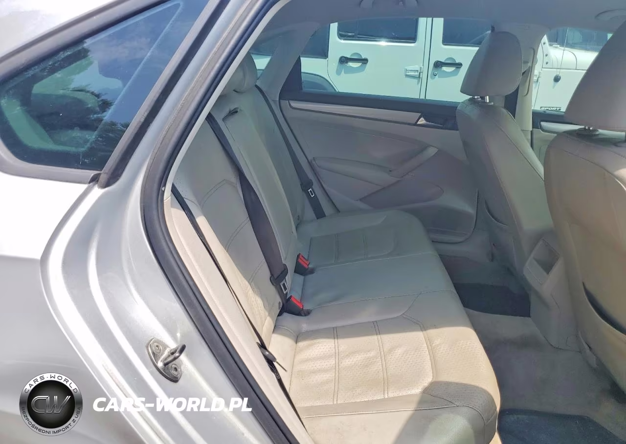 2012 Volkswagen Passat S VIN:1VWAP7A3XCC053788 - 10