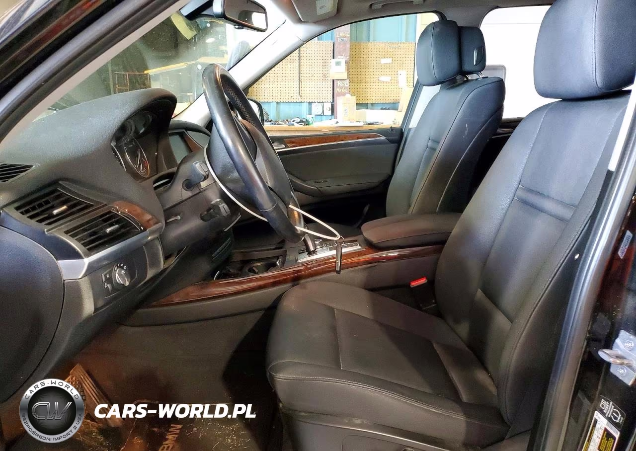 2013 BMW X5 xDrive35I VIN:5UXZV4C58D0E12326 - 7