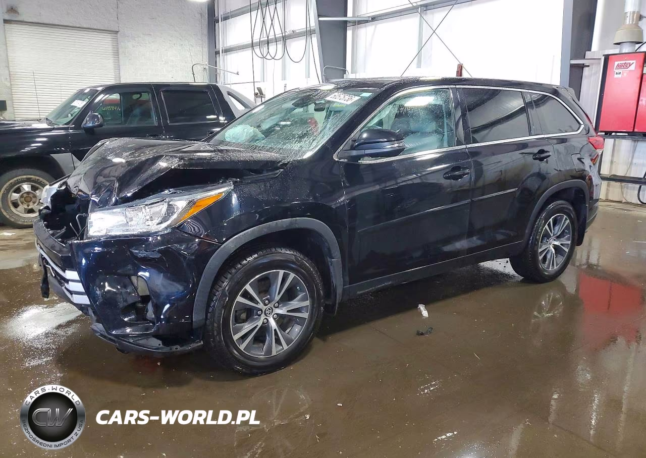2018 Toyota Highlander Le – zdjęcie 1 z 12
