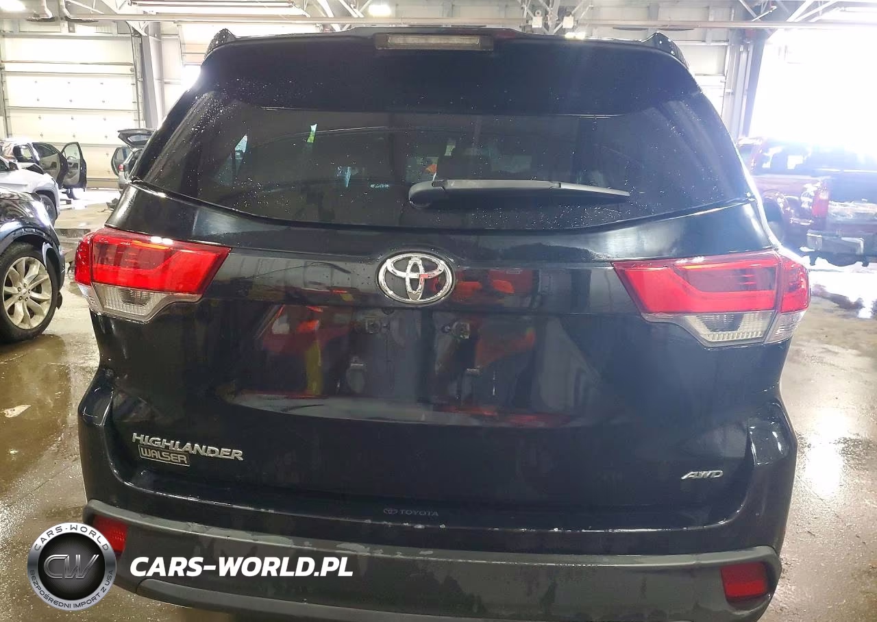 2018 Toyota Highlander Le VIN:5TDBZRFH1JS886246 - 6