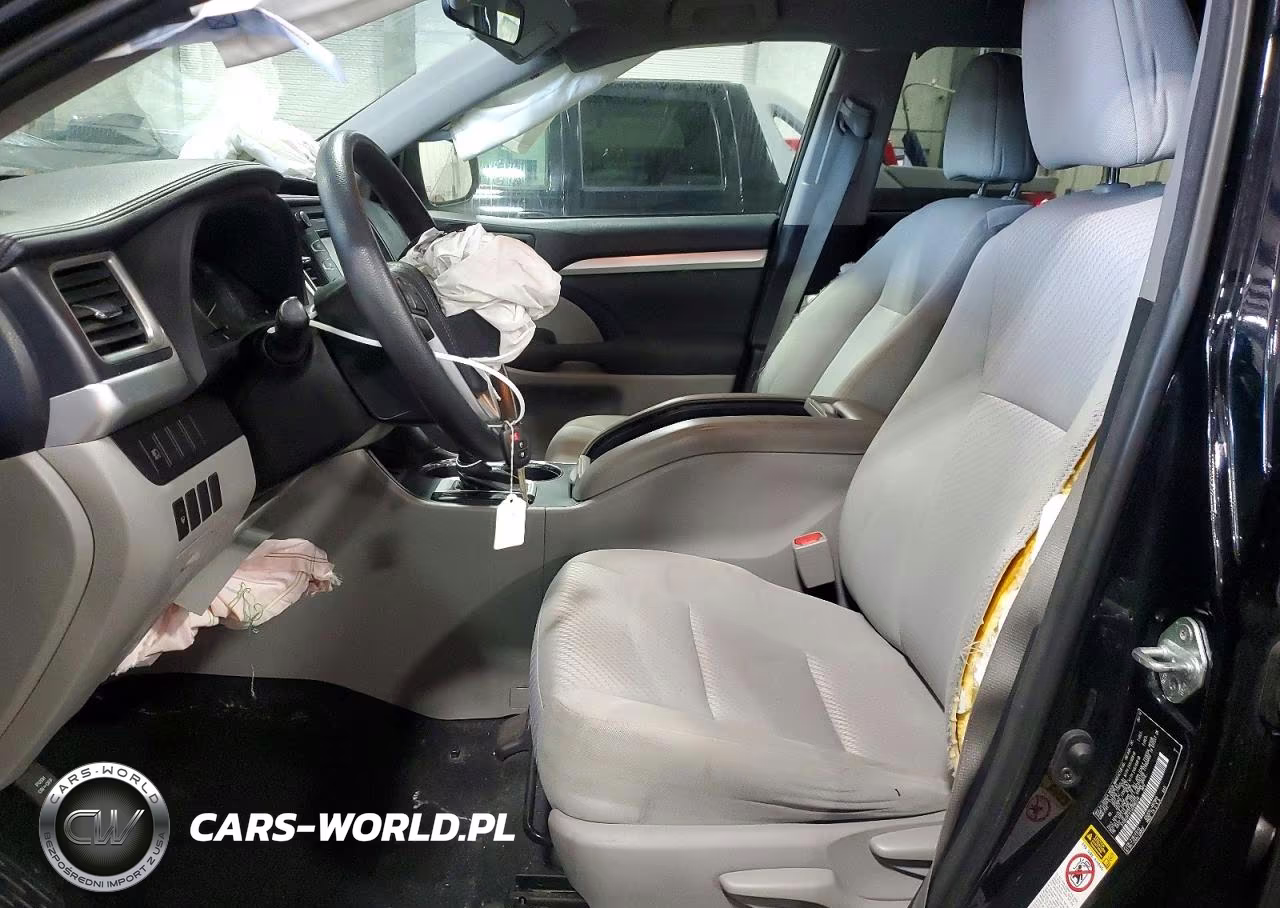 2018 Toyota Highlander Le VIN:5TDBZRFH1JS886246 - 7