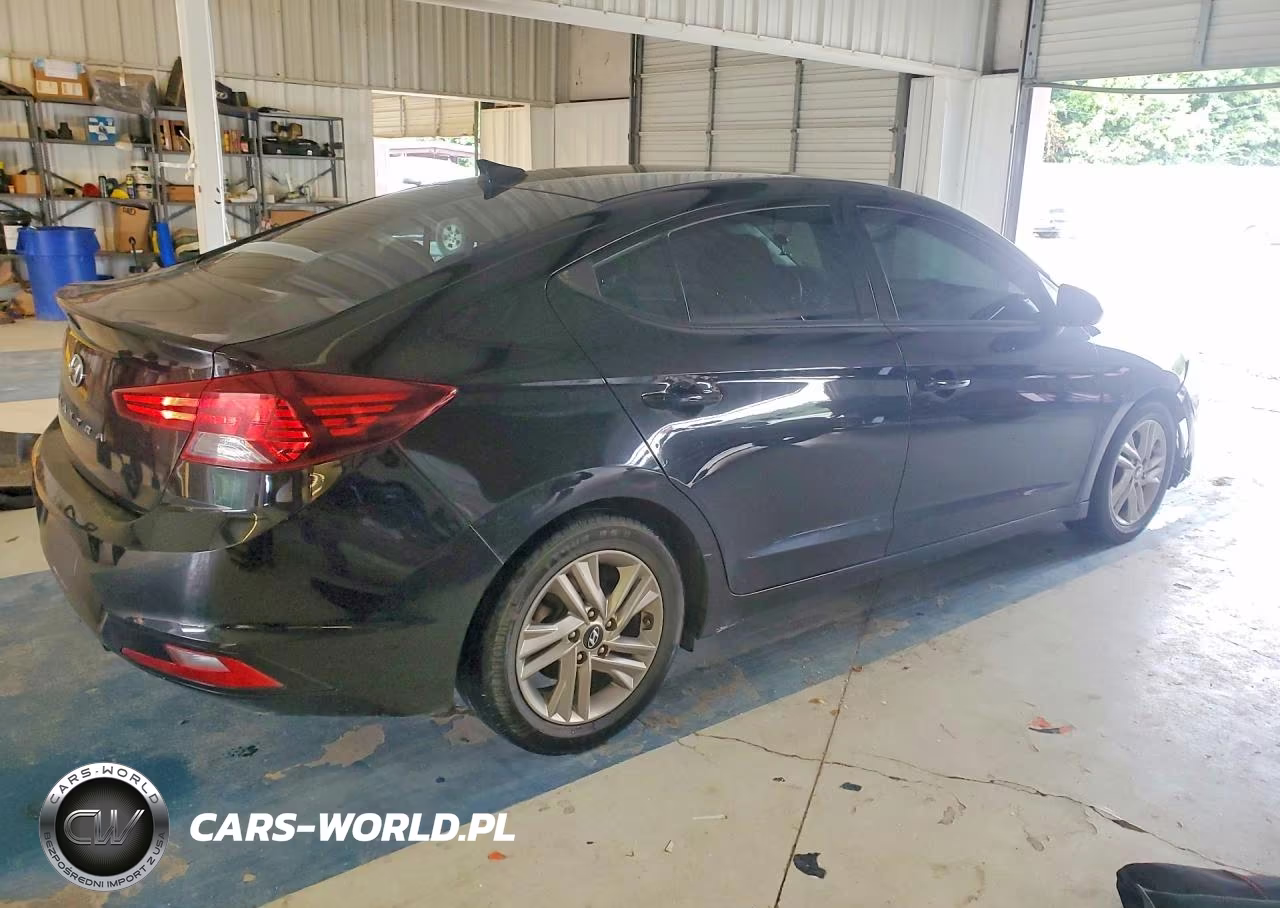 2019 Hyundai Elantra Sel VIN:5NPD84LF9KH429869 - 3