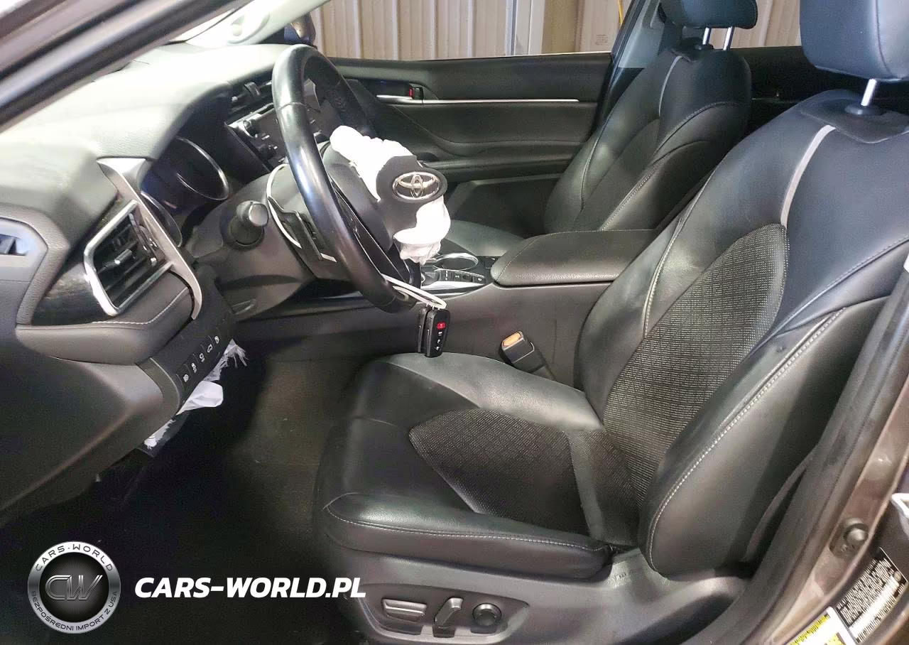 2018 Toyota Camry Xse VIN:4T1B61HKXJU136175 - 7