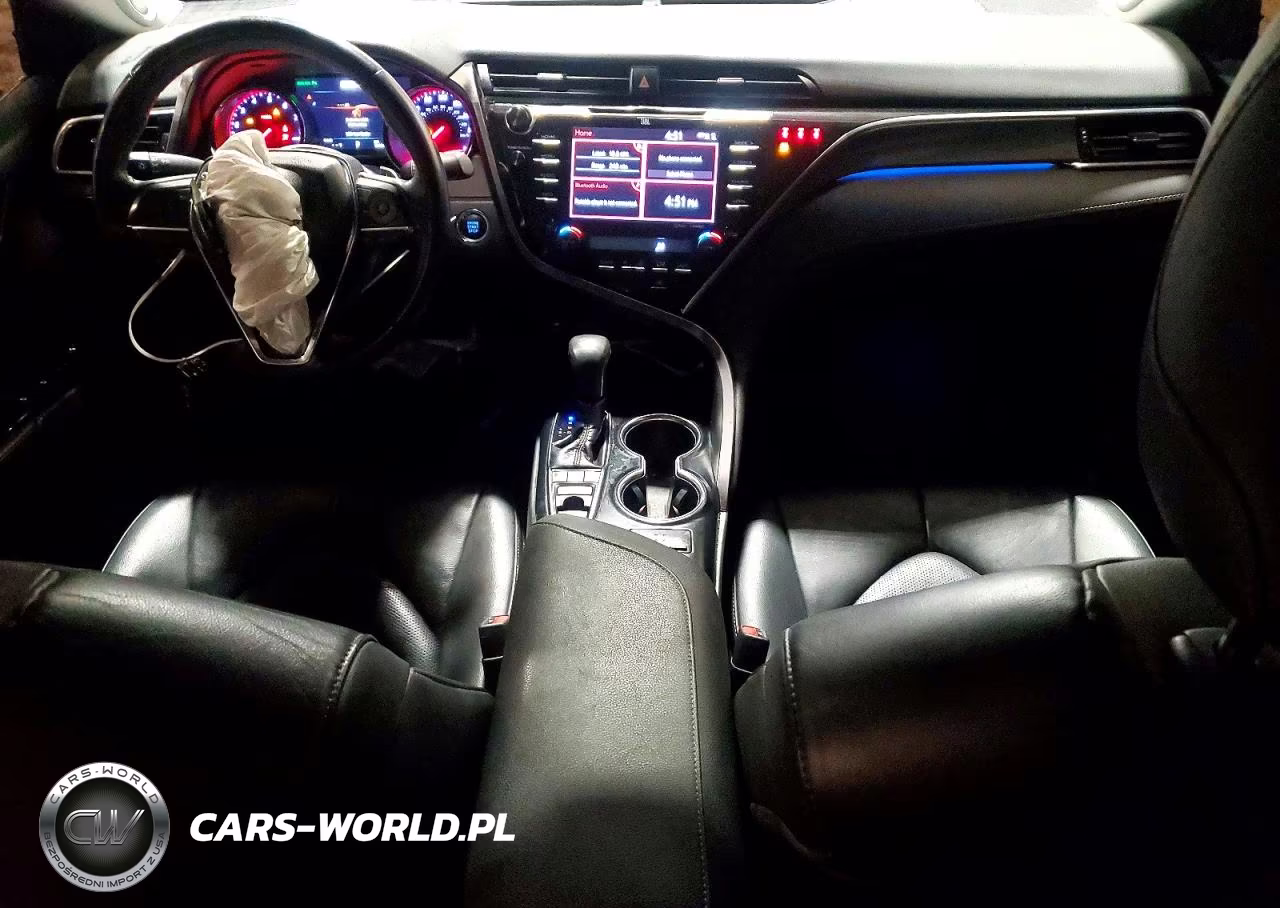 2018 Toyota Camry Xse VIN:4T1B61HKXJU136175 - 8