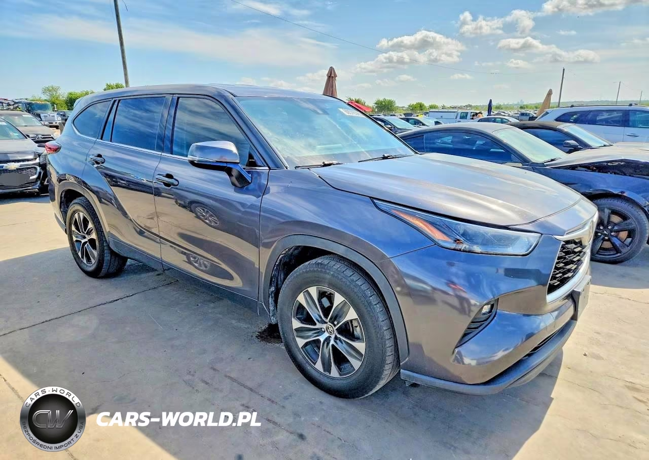 2022 Toyota Highlander Le VIN:5TDZZRAH8NS542361 - 4