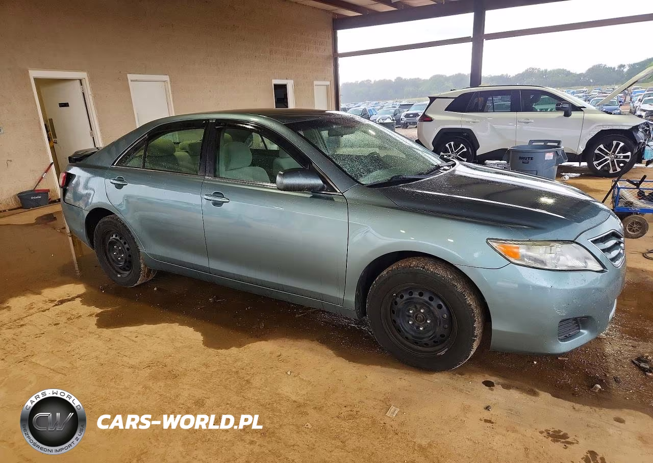 2010 Toyota Camry Le VIN:4T1BF3EK8AU535179 - 4