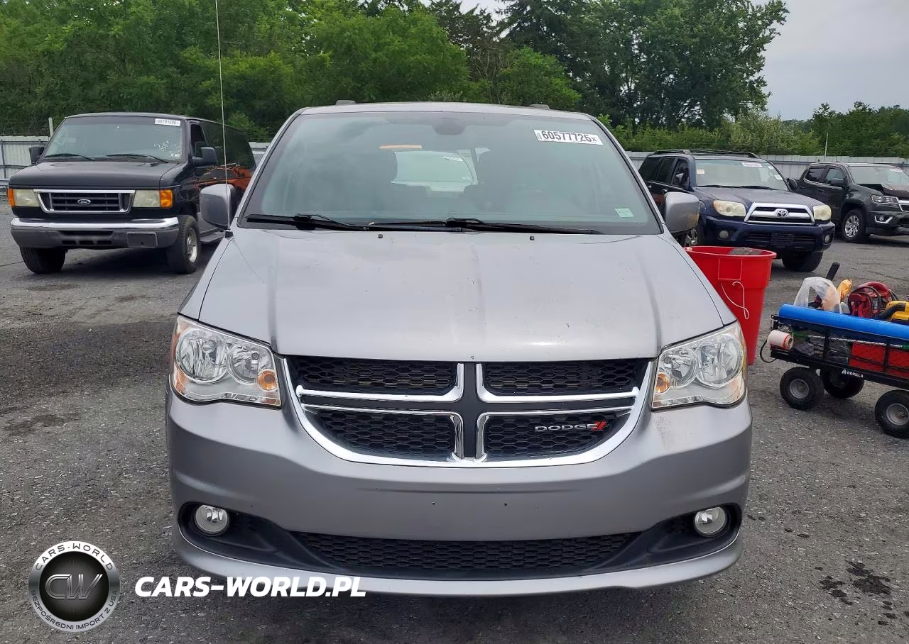 2019 Dodge Grand Caravan Sxt VIN:2C4RDGCG5KR663201 - 5