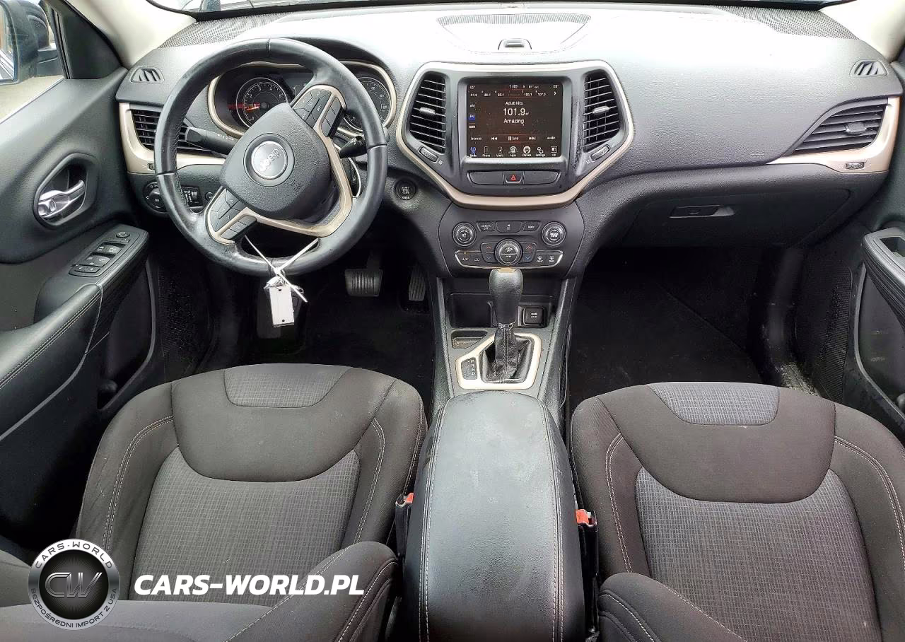 2015 Jeep Cherokee Latitude VIN:1C4PJLCB5FW766161 - 8