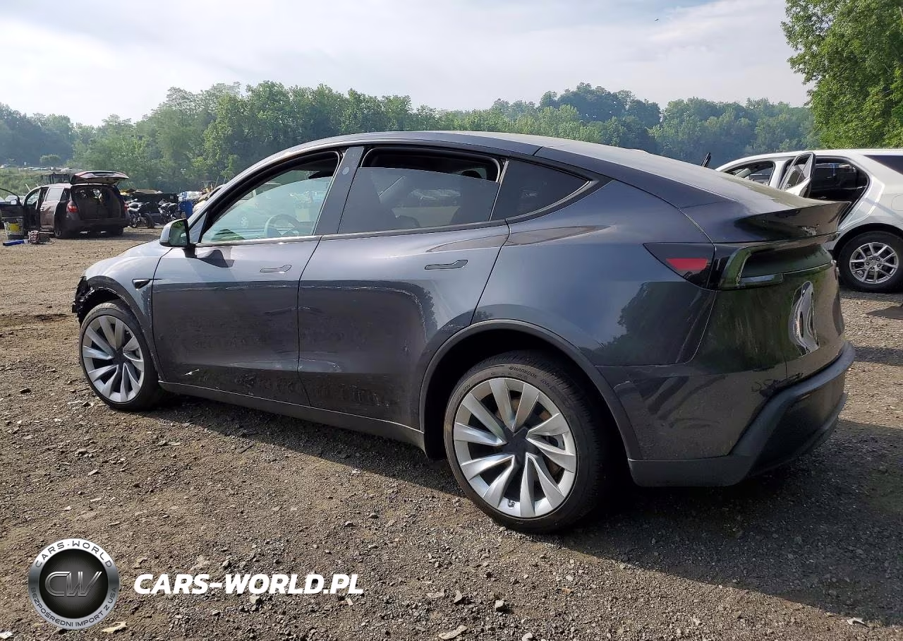 2026 Tesla Model Y VIN:7SAYGDED3TA432718 - 2