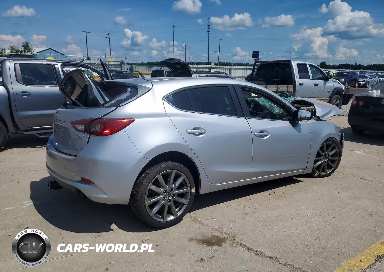 2018 Mazda 3 Touring VIN:3MZBN1L34JM180603 - 3