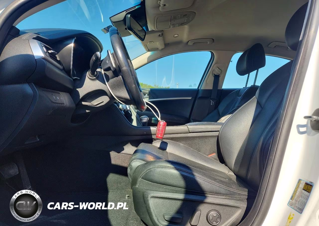 2022 Genesis G70 2.0T VIN:KMTG34TA3NU095091 - 7