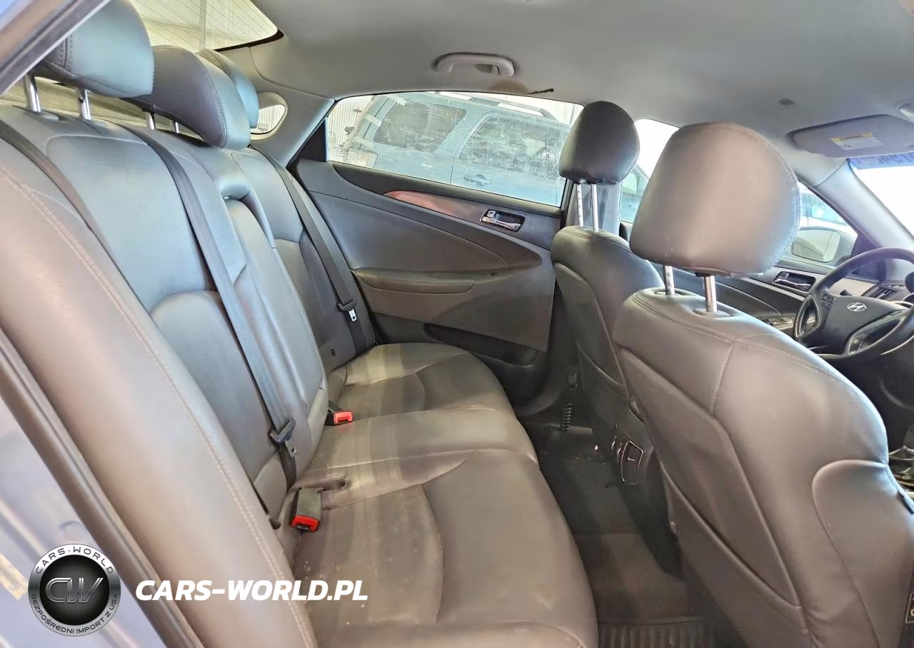 2013 Hyundai Sonata Hybrid VIN:KMHEC4A46DA088537 - 10