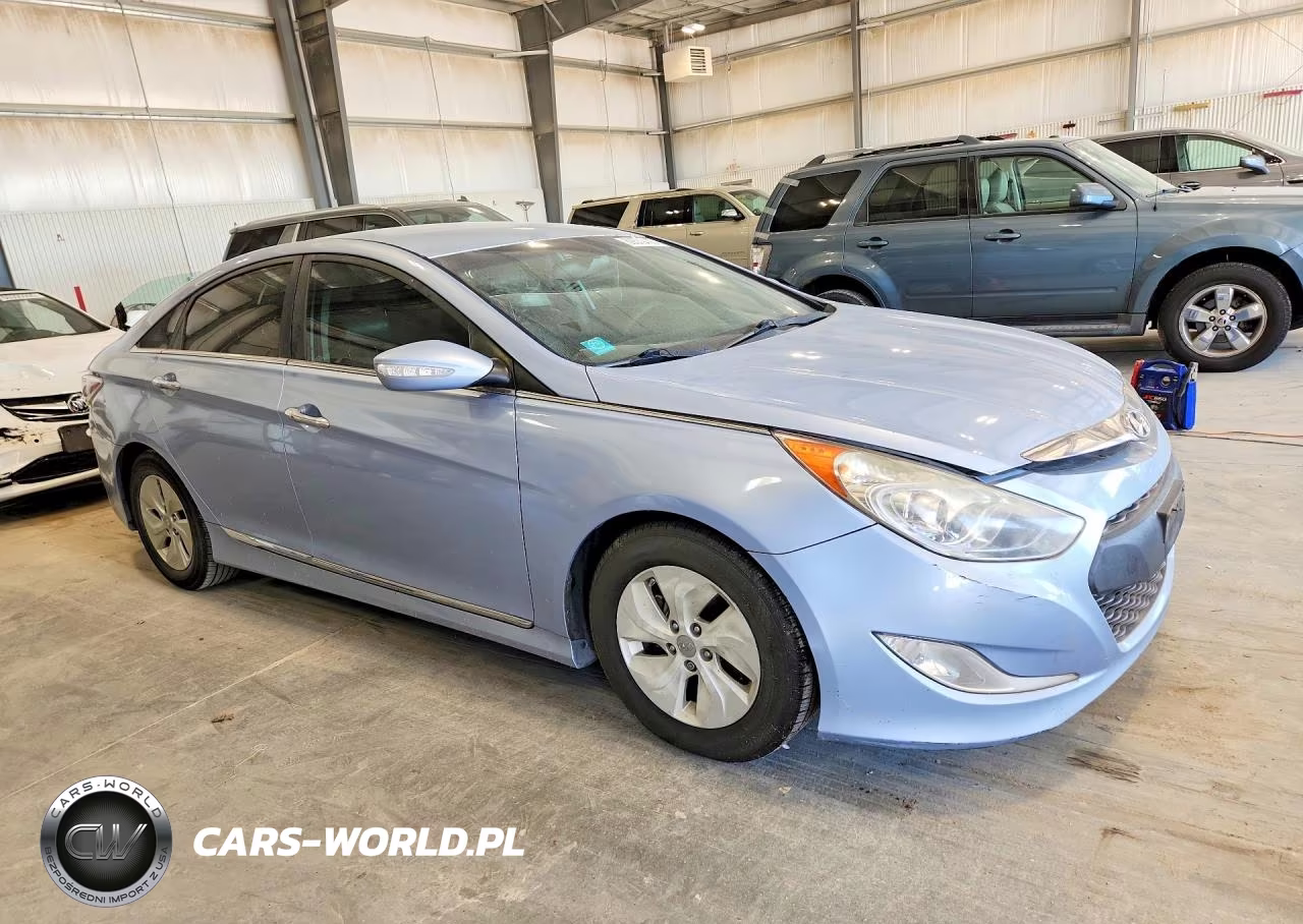 2013 Hyundai Sonata Hybrid VIN:KMHEC4A46DA088537 - 4