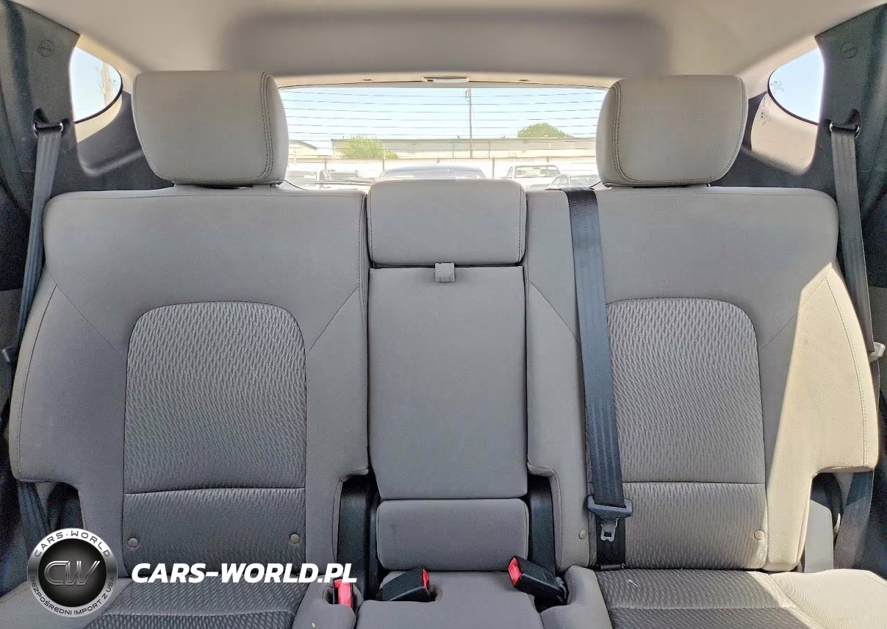 2015 Hyundai Santa Fe Sport 2.4L VIN:5XYZT3LB6FG294827 - 10