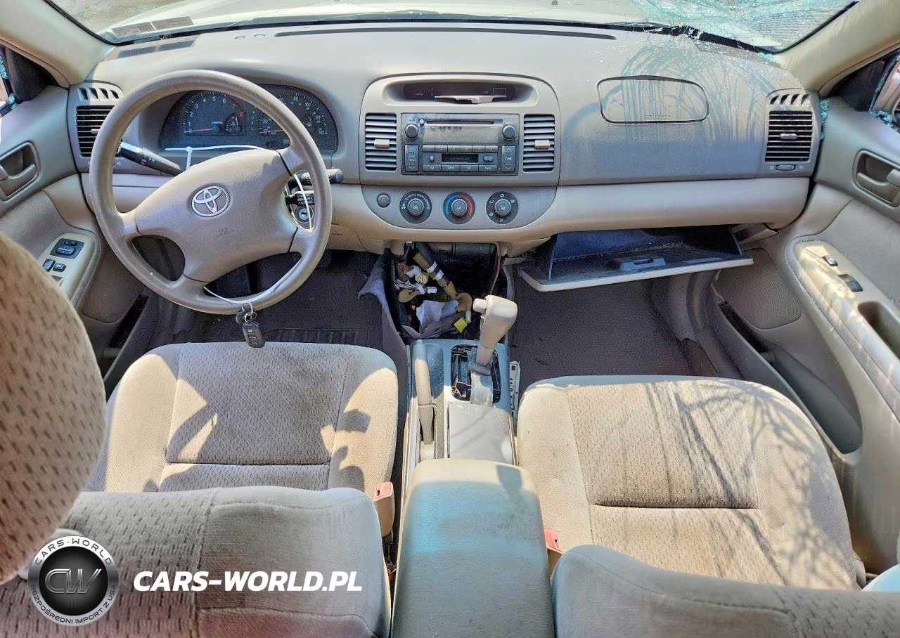 2004 Toyota Camry Le VIN:4T1BE32K34U940216 - 8