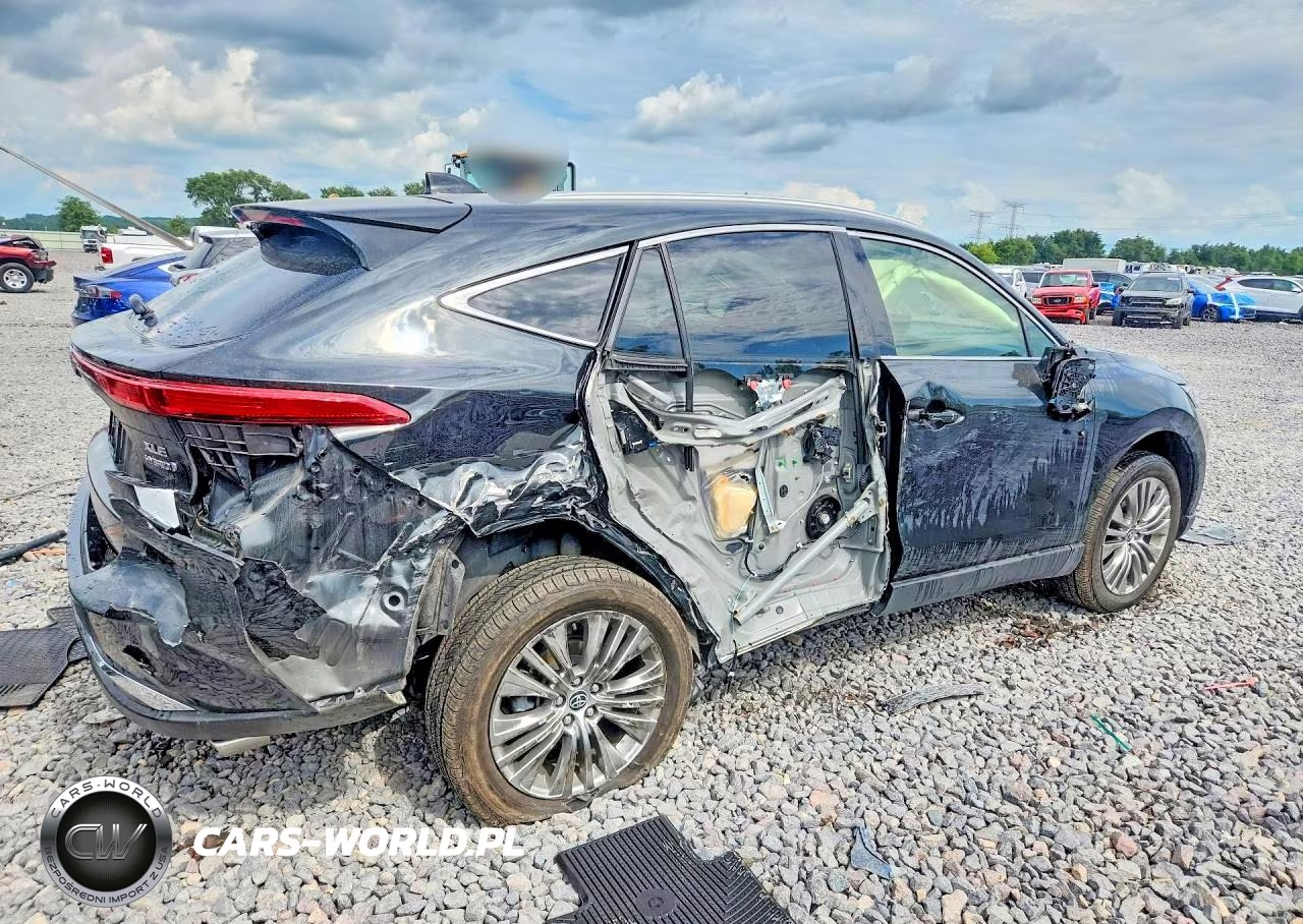 2022 Toyota Venza Xle VIN:JTEAAAAHXNJ091383 - 3
