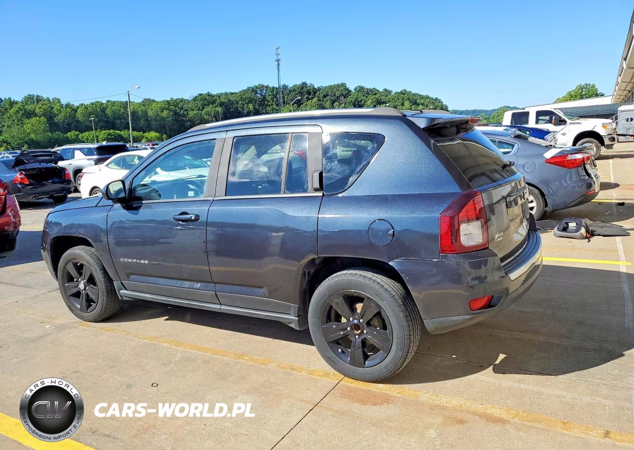 2015 Jeep Compass Latitude VIN:1C4NJCEA2FD111205 - 2