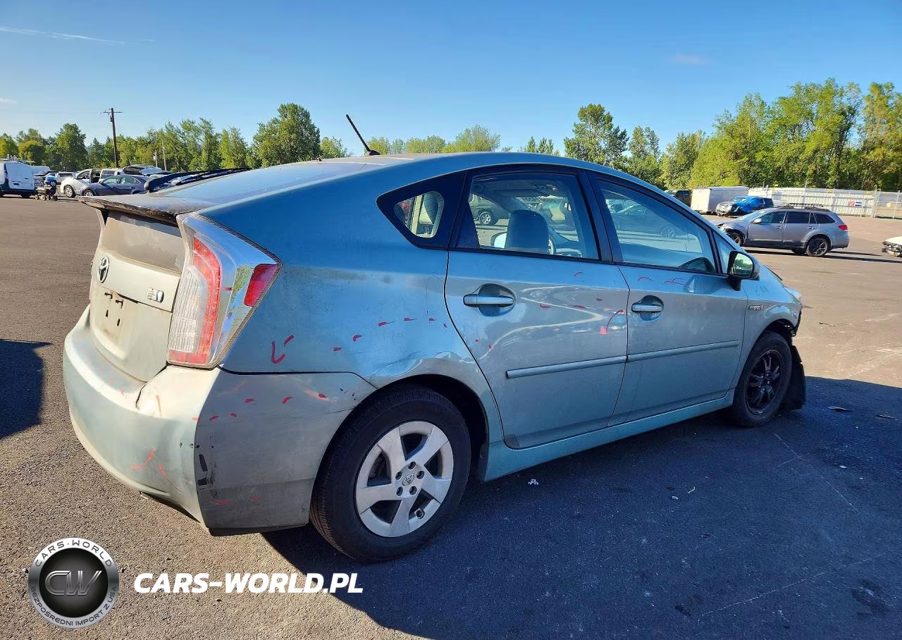 2012 Toyota Prius Two VIN:JTDKN3DU8C1516579 - 3